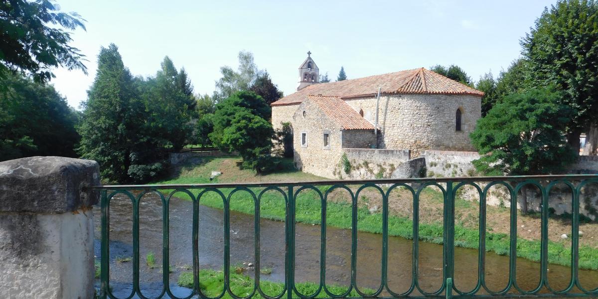 Les ruelles atypiques des Bordes s/ Arize Office de tourisme des